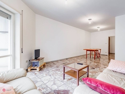 Appartamento in Vendita in Via Sandro Sandri a Roma