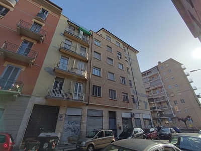 Appartamento in Vendita in Via Varaita 13 a Torino