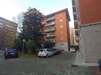 Appartamento in Vendita in Viale Caterina da Forlì 50 a Milano