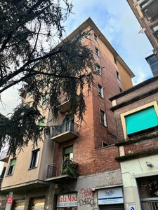 Appartamento in Vendita in Viale Faenza a Milano