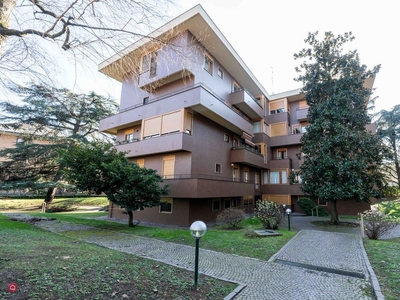 Appartamento in Vendita in Viale Federico Caprilli 13 A a Milano