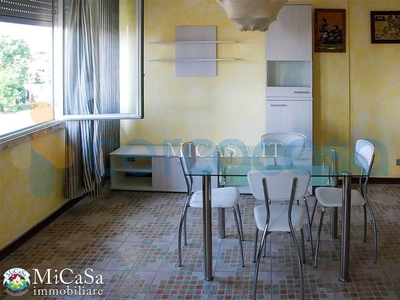 Appartamento Trilocale in affitto in Largo Riviera 100, Pisa