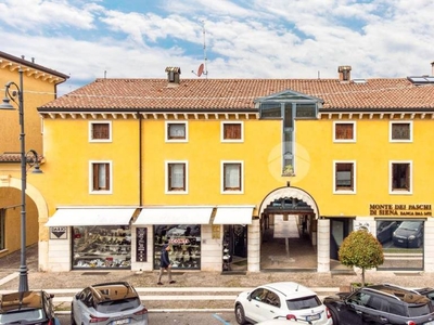 Attico in vendita a Villafranca di Verona corso Vittorio Emanuele ii, 110