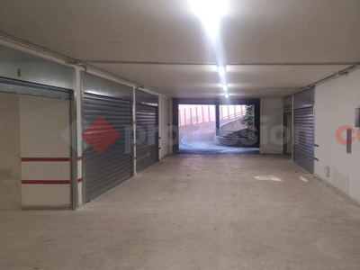 Box/Garage 67mq in vendita a Bari