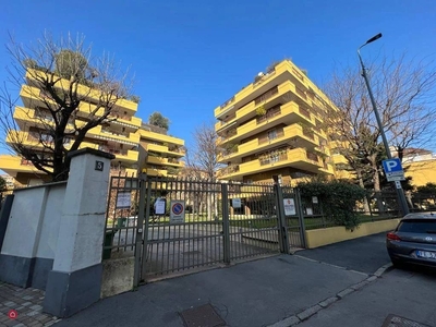 Capannone in Vendita in Via Privata Elio Reguzzoni 5 a Milano