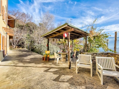 Casa a Gargnano con barbecue, giardino e terrazza