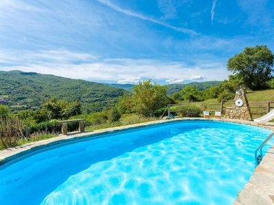 Casa a Ortignano Raggiolo con piscina privata