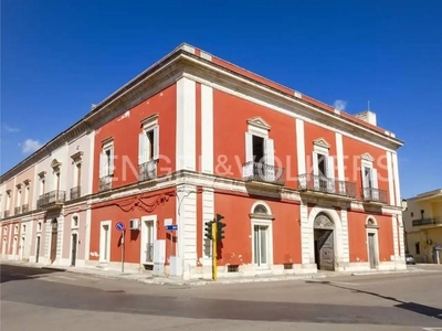 Prestigiosa casa in vendita Piazza Sant'Antonio, 1, Galatone, Provincia di Lecce, Puglia