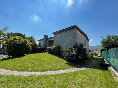 Casa in vendita in Alzano Lombardo, Italia