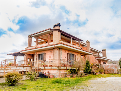 Casa in vendita in Pisciarelli, Italia