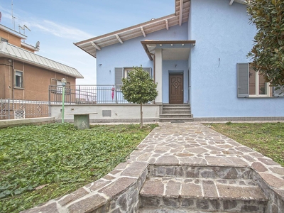 Casa in vendita in Vetralla, Italia