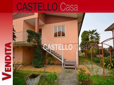 Casa Indipendente in vendita a Castelfranco Veneto via castellana treville