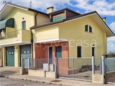 Casa Indipendente in vendita a Chioggia via San Giuseppe