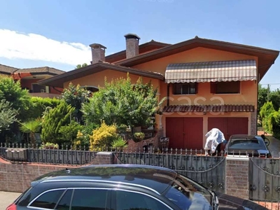 Casa Indipendente in vendita a Granze via Vittorio Alfieri