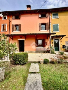 Casa Indipendente in vendita a Pastrengo via Tacconi, 58
