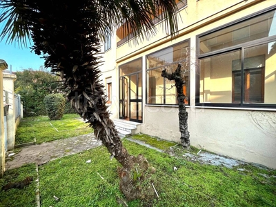 Casa Indipendente in vendita a Venezia via Monte Piana