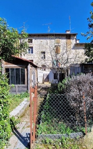 Casa Indipendente in vendita a Verona via Contrada Grande, 2