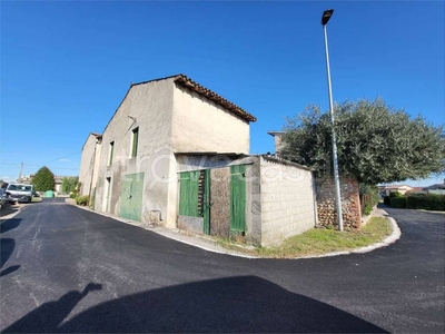 Casa Indipendente in vendita a Villafranca di Verona alpo, 49
