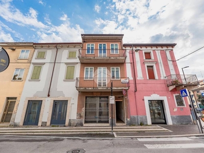 Casa Indipendente in vendita a Villafranca di Verona via Pace, 79