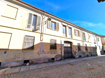 Casa indipendente in Vendita in Via Locana 21 a Torino
