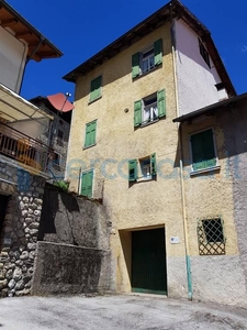 Casa singola da ristrutturare in vendita a Lozzo Di Cadore