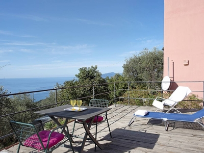 Casa vacanze Villetta Rosa con giardino, terrazza, balcone, barbecue e Wi-Fi; animali ammessi