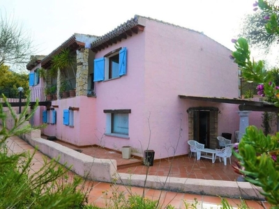 Esclusiva villa di 200 mq in vendita San Pantaleo, Olbia, Sardegna