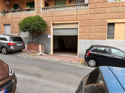 Garage/Posto auto in Vendita in Via Paleocapa a Genova