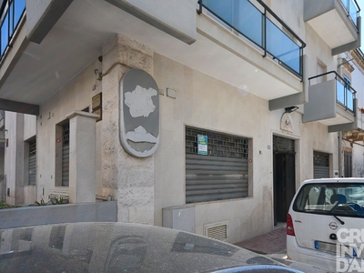 Locale Commerciale – Via Berardo Leone, Martina Franca