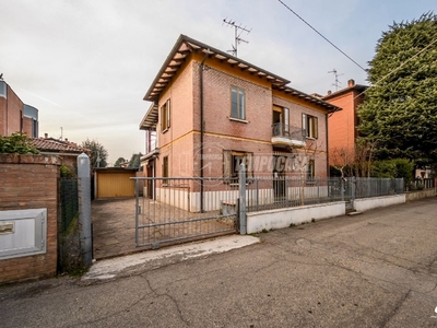 Vendita Casa indipendente Via Ugo Foscolo, 52, Vignola