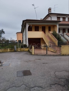 Villa a Schiera in in vendita da privato ad Annone Veneto via Sant'Antonio, 16F