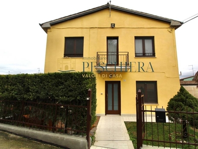 Villa a Schiera in vendita a Valeggio sul Mincio via XXV Aprile, 1