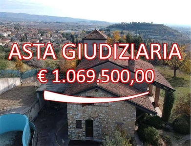 Villa all'asta a Sant'Ambrogio di Valpolicella via Grola, 37