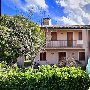 Villa Bifamiliare in in vendita da privato a Castelfranco Veneto