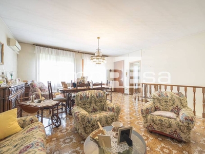 Villa Bifamiliare in vendita a Martellago via g. Garibaldi