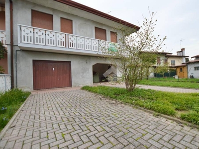 Villa Bifamiliare in vendita a San Donà di Piave via Rovereto