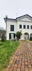 Villa Bifamiliare in vendita a Torre di Mosto