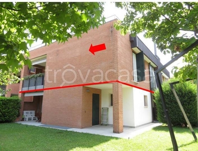 Villa Bifamiliare in vendita a Venezia via Elicona, 10