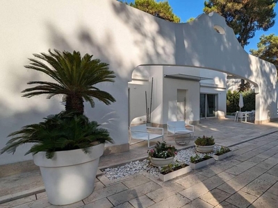 Villa di 336 mq in vendita Via Borman, 8A, Castellaneta, Taranto, Puglia