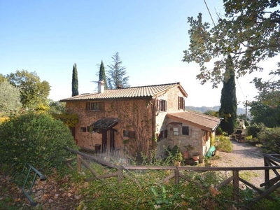Villa Edera: Exclusive Property for Sale Near Todi