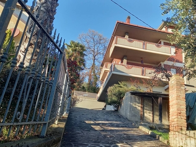 Villa in schiera di 350 mq a Colli del Tronto