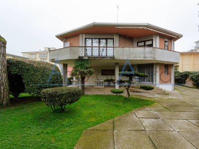 Villa in vendita a Chioggia borgo San Giovanni