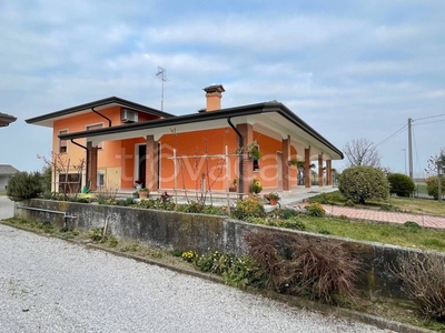 Villa in vendita a Concordia Sagittaria via Libertà, 20
