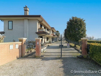 Villa in vendita a San Donà di Piave via Piave Nuovo