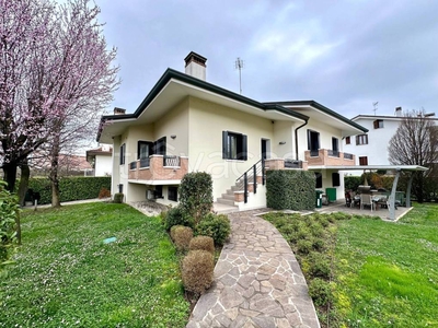 Villa in vendita a San Donà di Piave via Roma, 36
