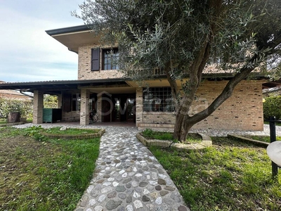 Villa in vendita a San Michele al Tagliamento via Mira, 45