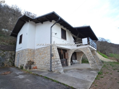 Villa in vendita a San Zeno di Montagna