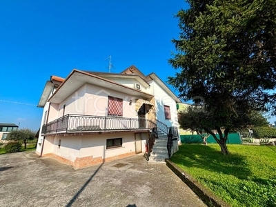 Villa in vendita a Sorgà via Guglielmo Oberdan