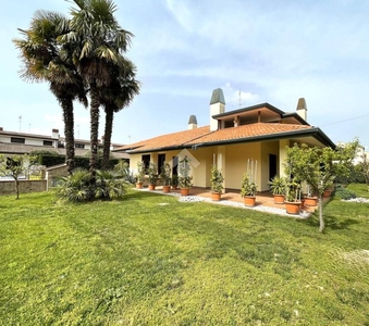 Villa in vendita a Stra via Maronese