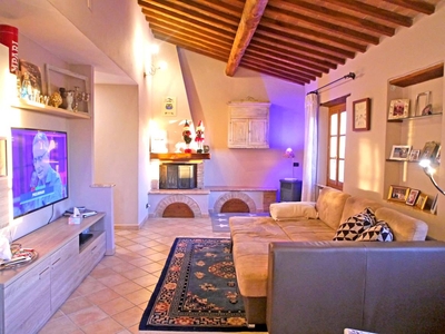 Appartamento in vendita a Castelnuovo Berardenga Siena